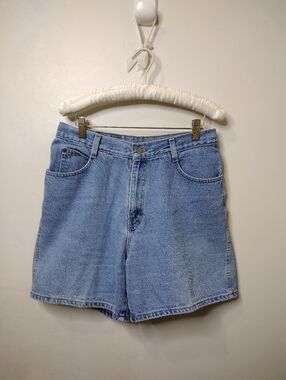 Vintage 1980-90's Gitano Classic 100% Cotton High Waisted, Light Wash Mom Shorts